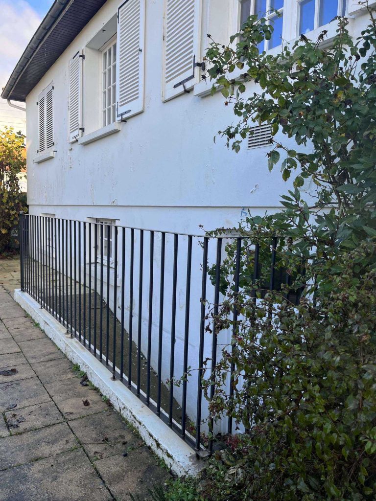 garde corps acier pour une maison à la roche-sur-yon